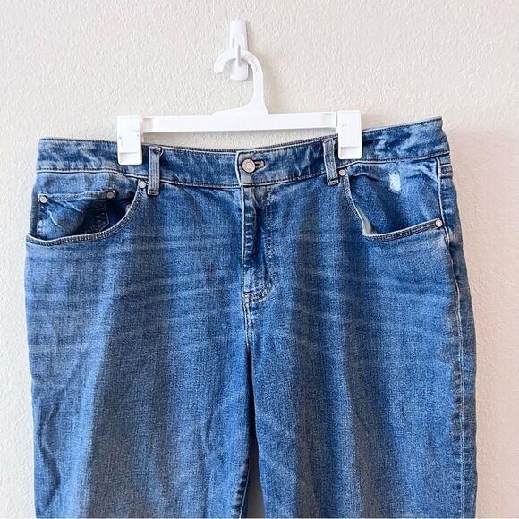 Talbots Everyday Relaxed Jeans Womens Size 14 Blue Denim Raw Hem - Picture 2 of 8